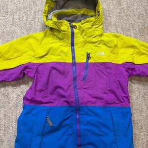 The North Face Cryptic High-End Insulated Ski/Snowboard Jacket Women